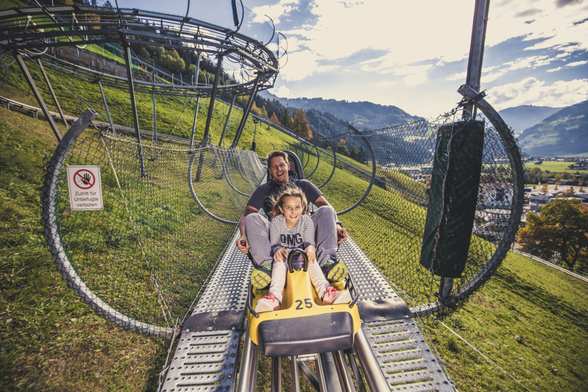 Arena_Coaster_Zell_ZillertalArena.jpg